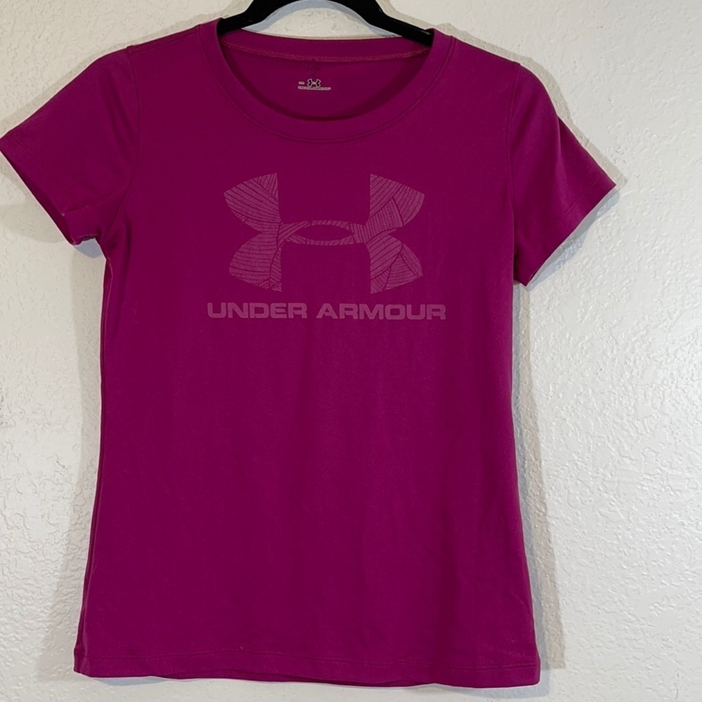 Under Armour Short Sleeve Tee Size Small